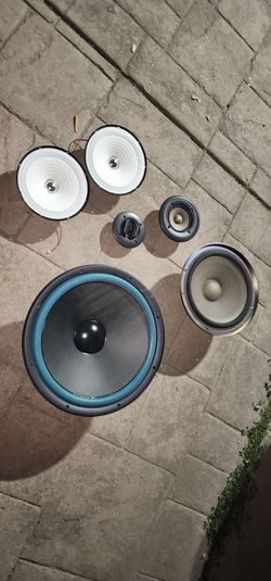 Random speakers lot