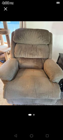 RECLINER CHAIR