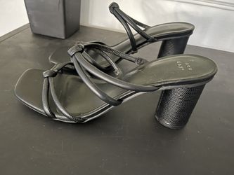 Black Heel