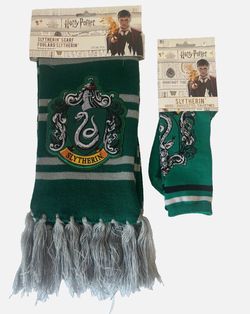 Harry Potter Movie Slytherin 60" Knit Scarf and Socks Accessory Pack