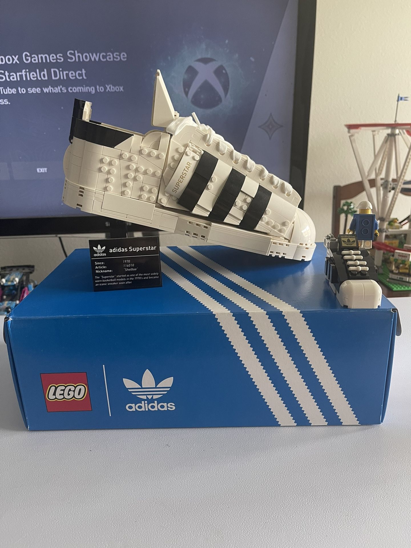 adidas gazelle silver green womens Display Case for LEGO adidas Originals Superstar 10282  Wicked Brick