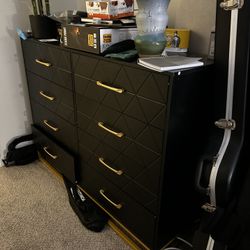 Black And Gold 8 Drawer Dresser