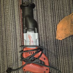 MILWAUKEE SAWZALL !!