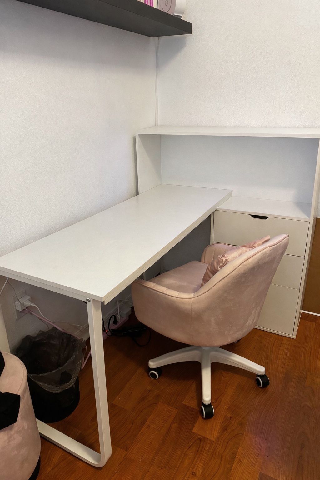 White Desk