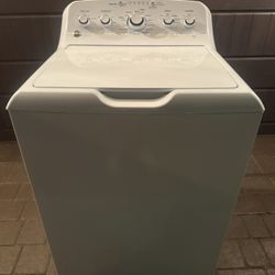 MINT CONDITION GE WASHER