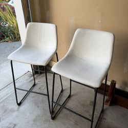 Set of 2 Modern White Bar Stools 