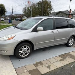 2006 Toyota Sienna XLE