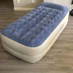 Inflatable Bed
