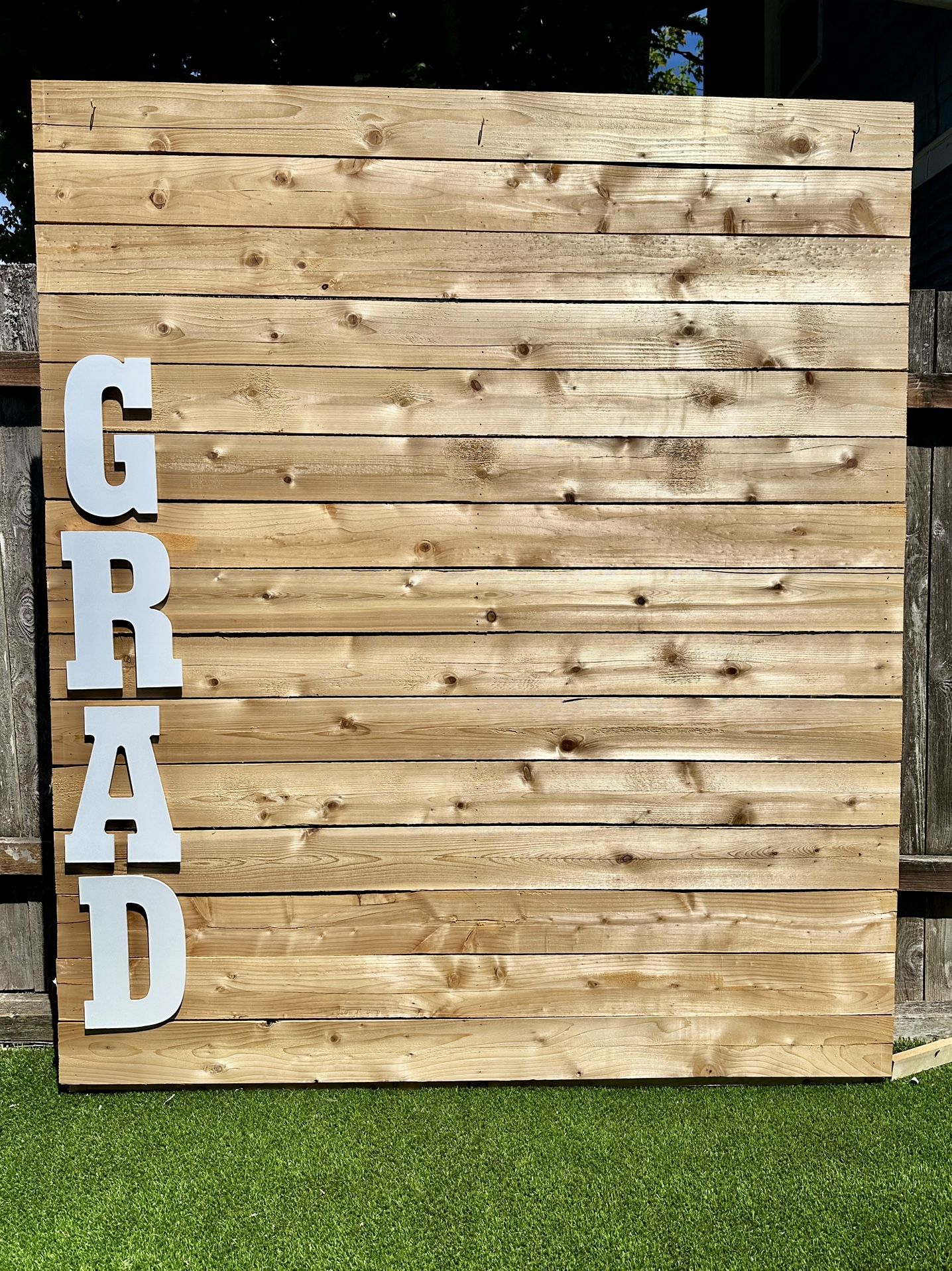Cedar Photo Backdrop 6’x7’