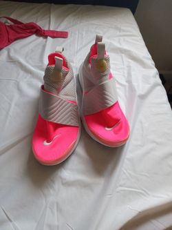 Brand New Nike Shoes 