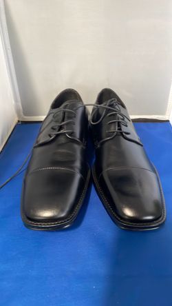 black leather cap-toe oxford dress shoes by Johnston & Murphy