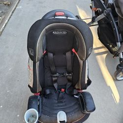 Graco 3-in-1 Harness Booster Car Seat