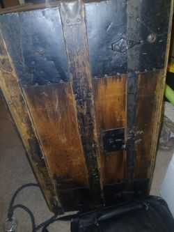 Vintage trunk