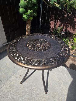 Outdoor patio table, new