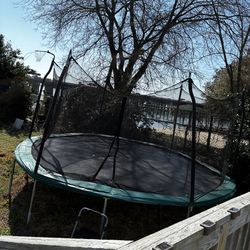 16ft trampoline