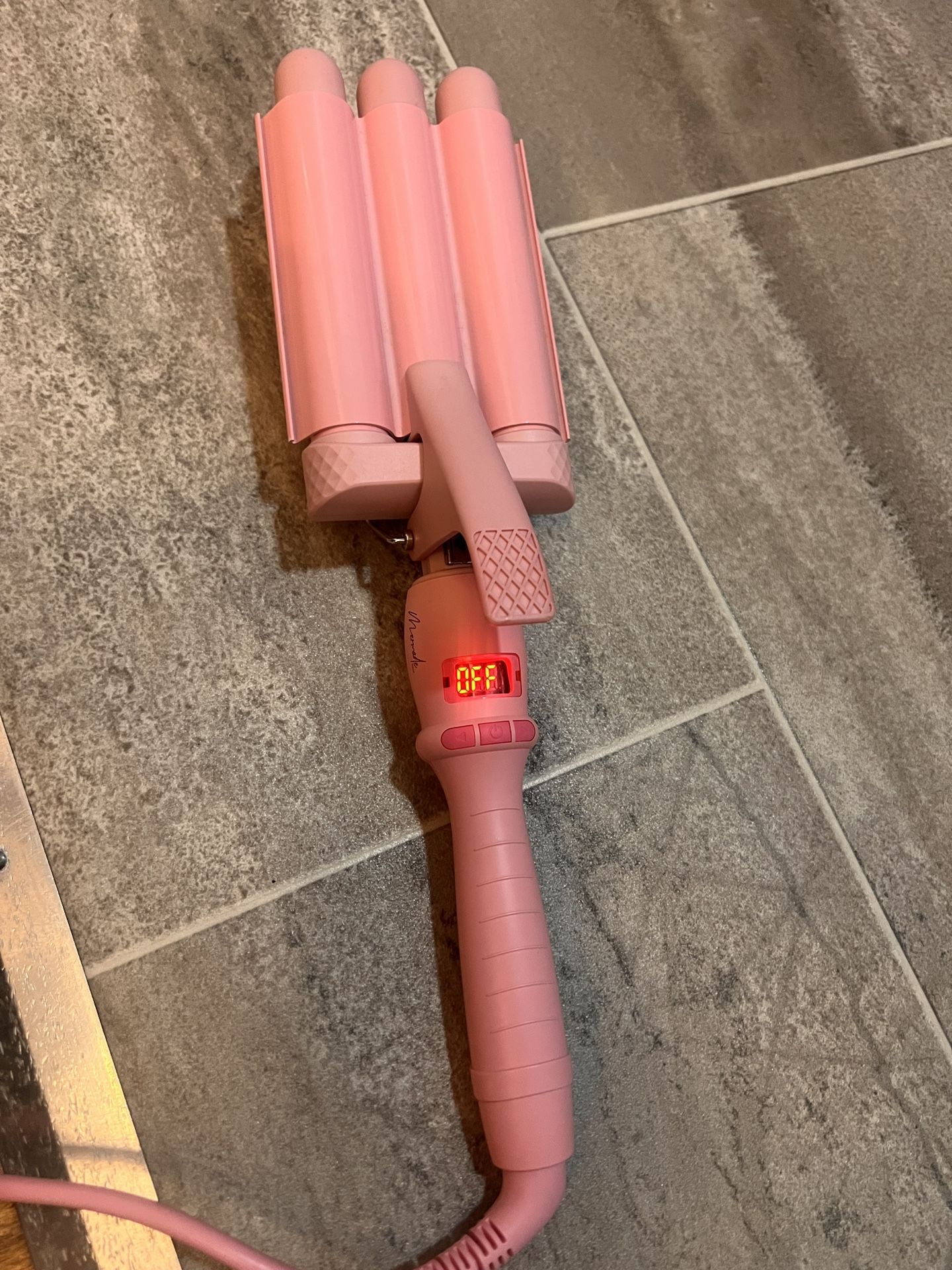 Practically New Mermade Digital Triple Curler. Wavy Hair