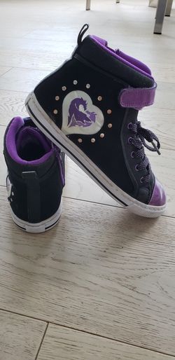 D.Signey Girls Shoes size 4 (big girls)