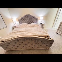 Elegant King Bedroom Set 
