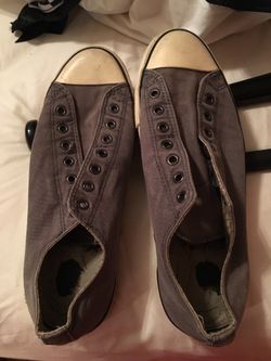 Converse tennis shoes