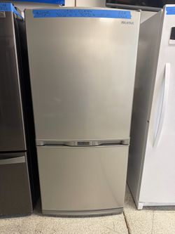 Bottom freezer refrigerator