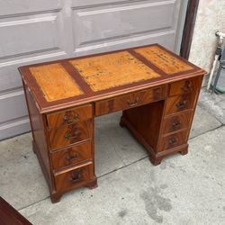 Desk With Drawers 