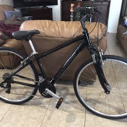 Canondale  Adventure.  24 Velocidades. 