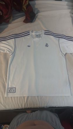 Adidas Real madrid shirt