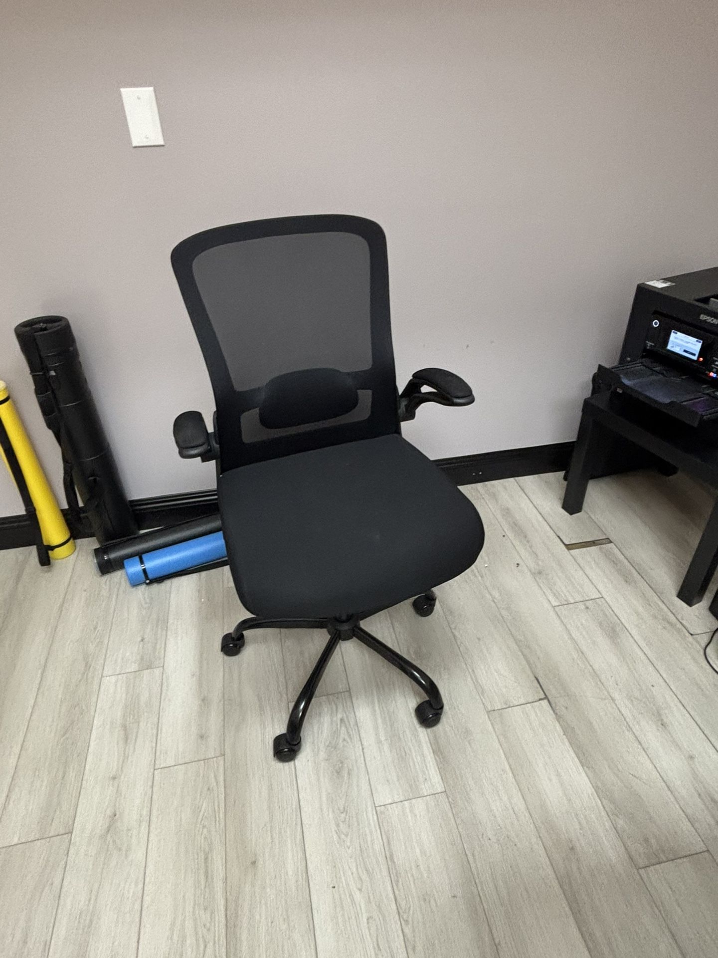 Rolling Chair Or Office Chair
