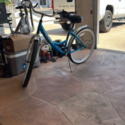 KENT , LA JOLLA , STREET CRUISER