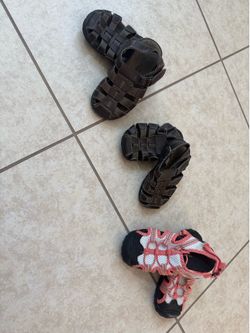 Toddler boys shoes size 7-9