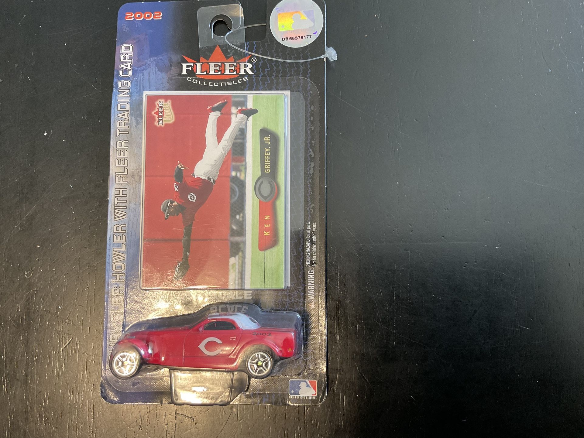 Ken Griffey Jr 2002 Chrysler Howler Car With Trading Card - New In Package