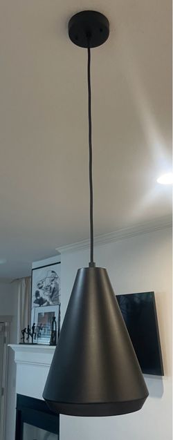 3 Kitchen pendant lights