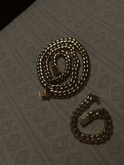 Gold Cuban bracelet and /chain