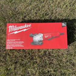 Milwaukee Tool 6142-30 11 Amp Corded 4-1/2" Small Angle Grinder W/Lock-On