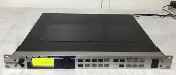 Yamaha Motif Rack Synthesizer