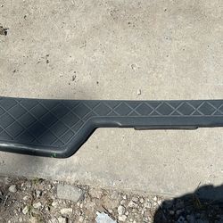 OEM 2007-2015 Nissan Armada Rear Bumper Step Pad Molding NEW 85062-ZQ00A