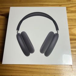 BRAND NEW BLACK AIRPOD MAXS