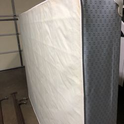 Free  Queen  Box Spring