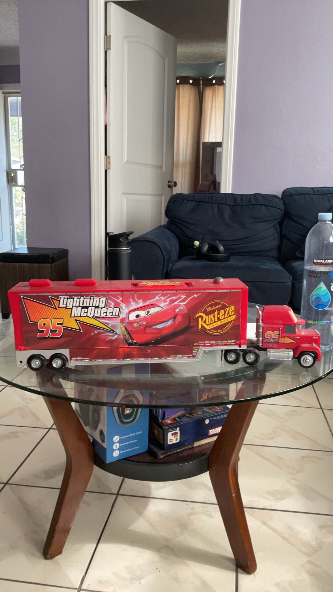 Disney Store Movie Cars McQueen Red Trailer Set 15 Mini Toy Figure