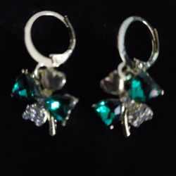 Shamrock Dangle Earrings 