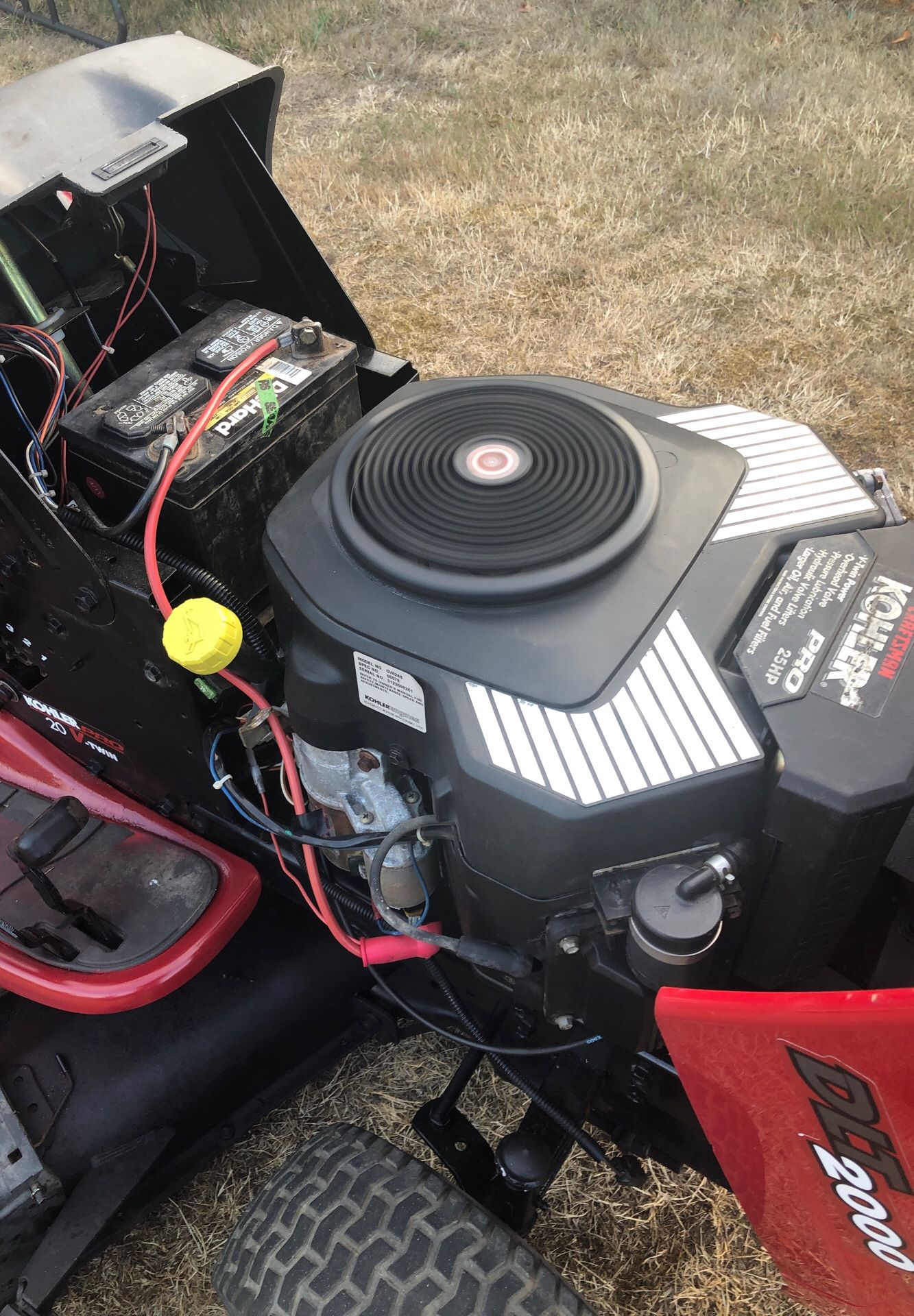 Craftsman riding lawn mower, DLT 2000 Koehler twin cylinder 20 Hp