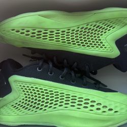 Adidas Anthony Edward’s & Air Jordan 1 Size 5y Both $95