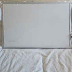 Pizarron,whiteboard.