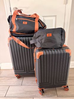 BRAND NEW Luggage Sets 4 Piece Hardshell Suitcase 4 rolling wheels