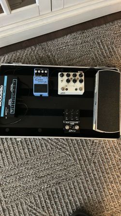 Pedal board