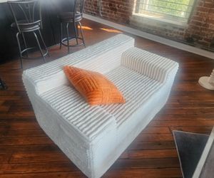 Chaise lounge chair
