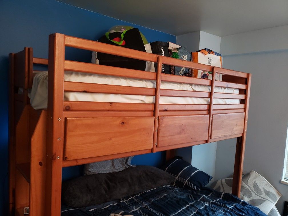 Cherry Oak Twin Bed With Mattress