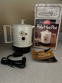 MCM Regal Poly Hot Pot