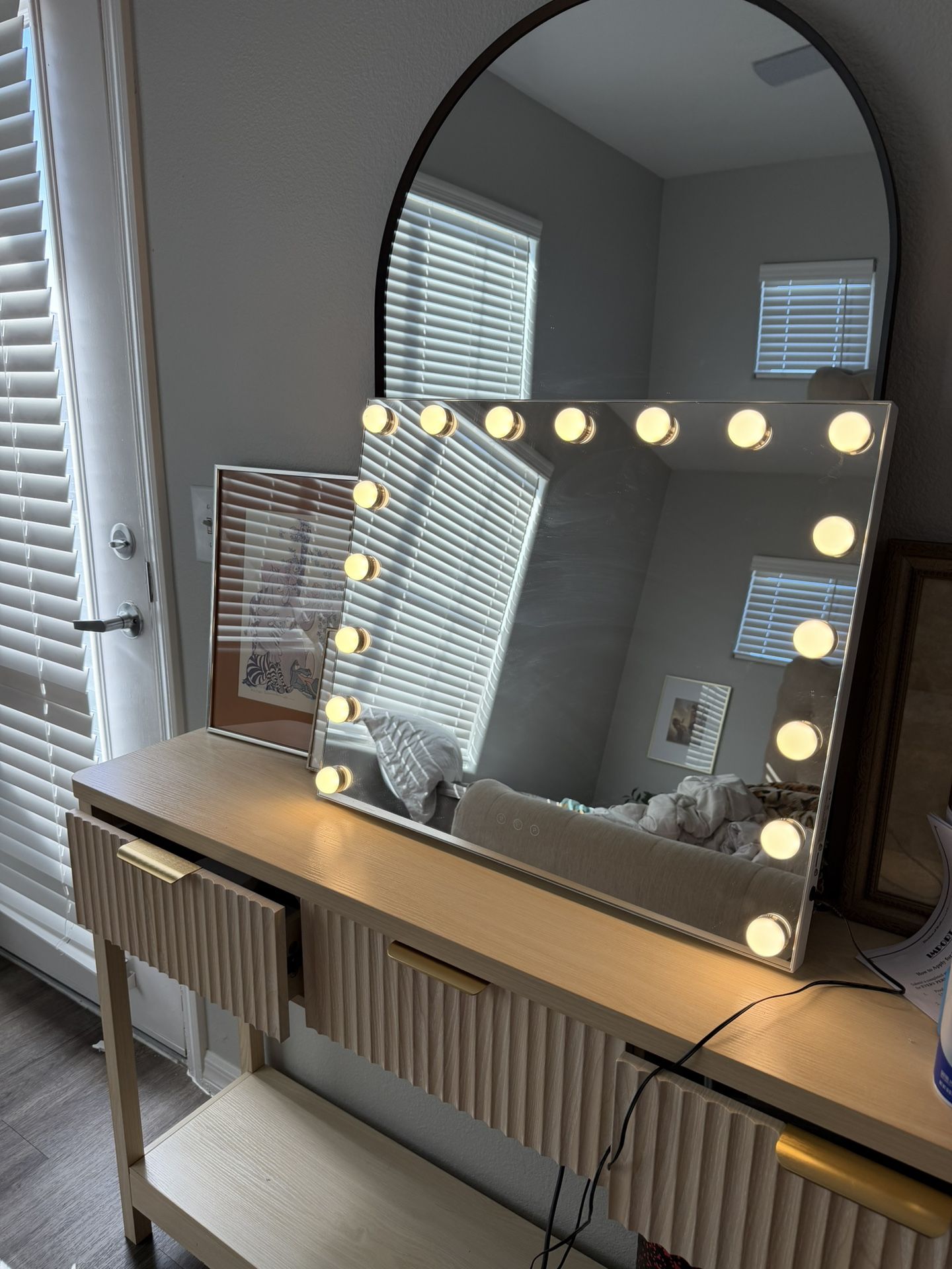 Vanity Mirror with Lights 17 Bulbs 25