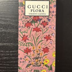 Gucci Flora Gorgeous Gardenia 
